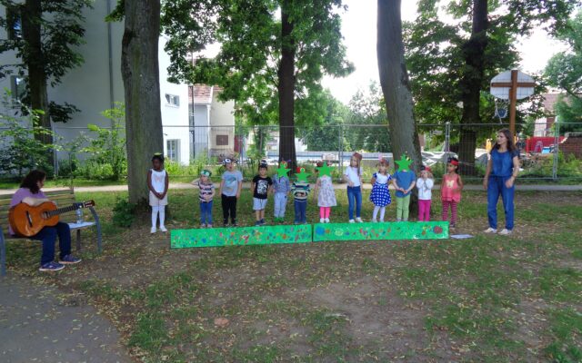 Vorführung der Kindergartenkinder